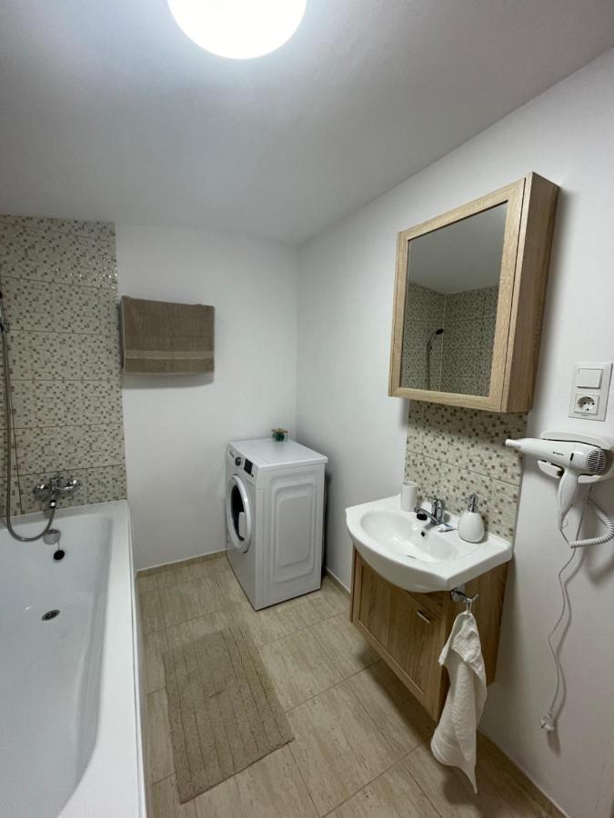 Jokai Apartments Nr7, Code Entry Sfântu-Gheorghe 外观 照片