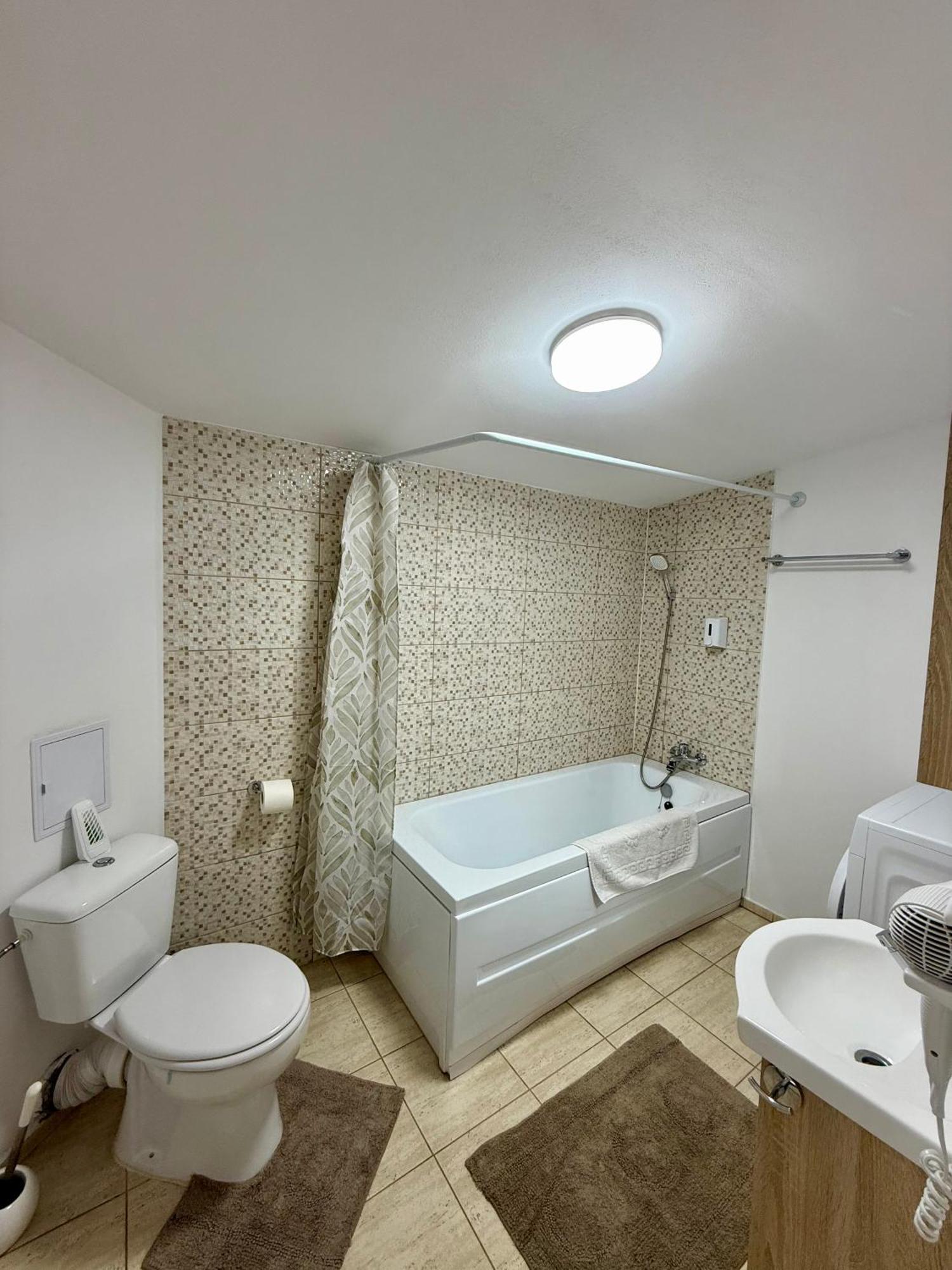 Jokai Apartments Nr7, Code Entry Sfântu-Gheorghe 外观 照片